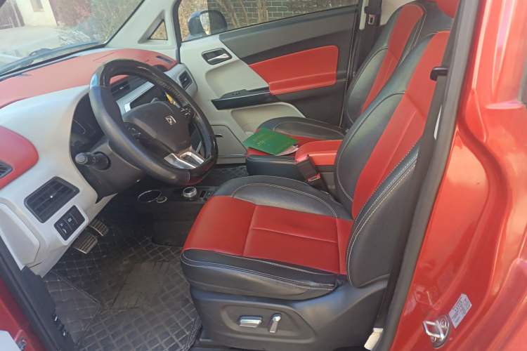 Used Zotye E200 2016 Three-Door Two-Seater Tech Edition Left Front Seat