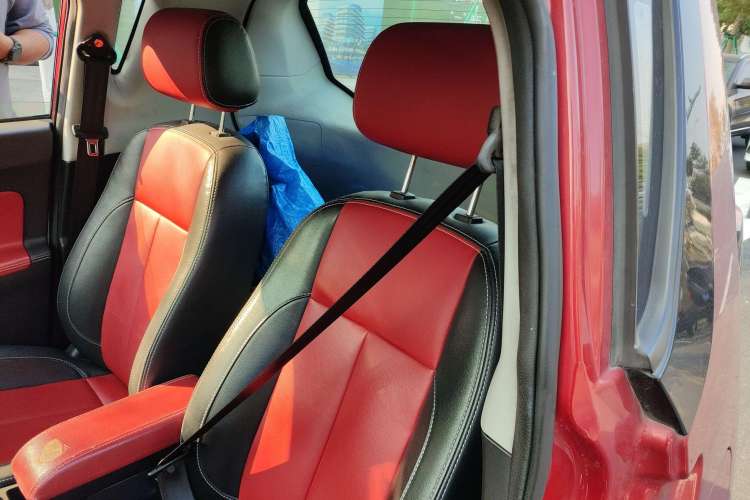 Used Zotye E200 2016 Three-Door Two-Seater Tech Edition Left Rear Seat