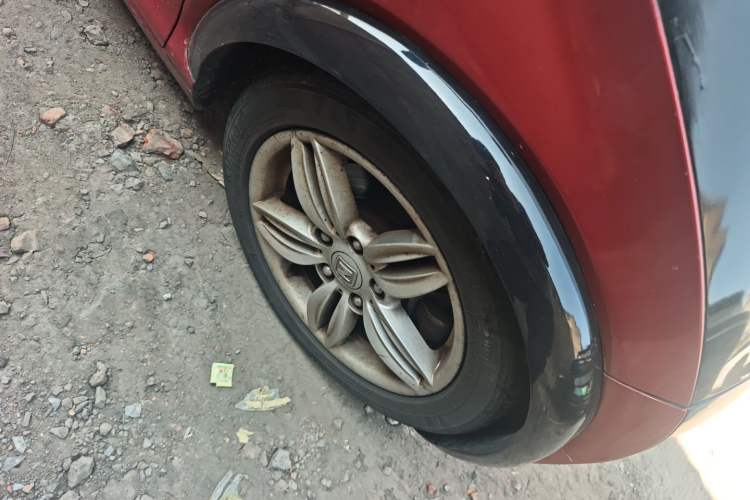 Used Zotye E200 2016 Three-Door Two-Seater Tech Edition Right Front Wheel Hub