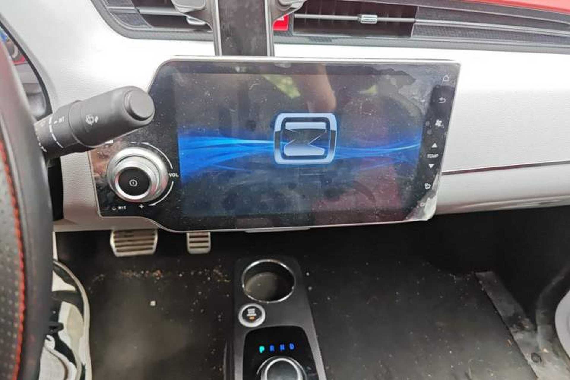 Used Zotye E200 2016 Three-Door Two-Seater Tech Edition Audio And AC Panel