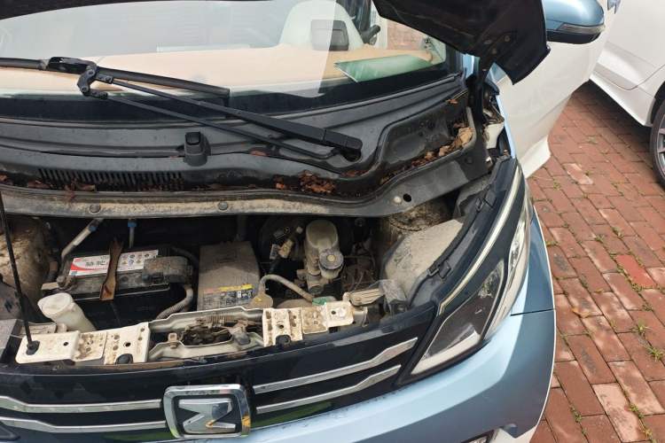 Used Zotye E200 2016 Three-Door Two-Seater Tech Edition Engine Bay Left