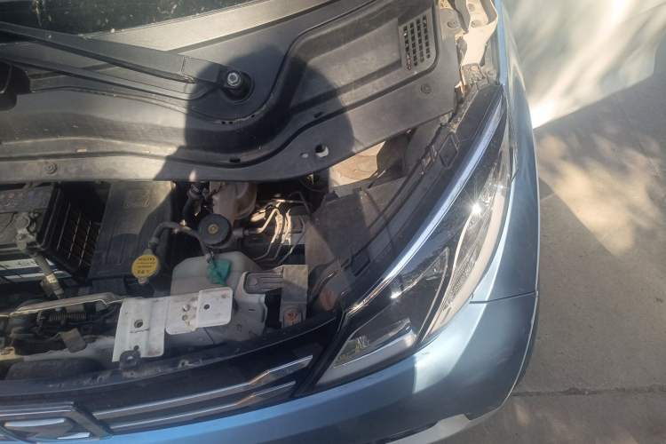 Used Zotye E200 2016 Three-Door Two-Seater Tech Edition Engine Bay Left