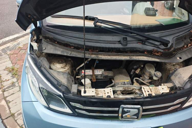 Used Zotye E200 2016 Three-Door Two-Seater Tech Edition Engine Bay Right