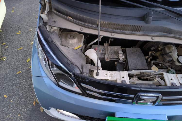Used Zotye E200 2016 Three-Door Two-Seater Tech Edition Engine Bay Right