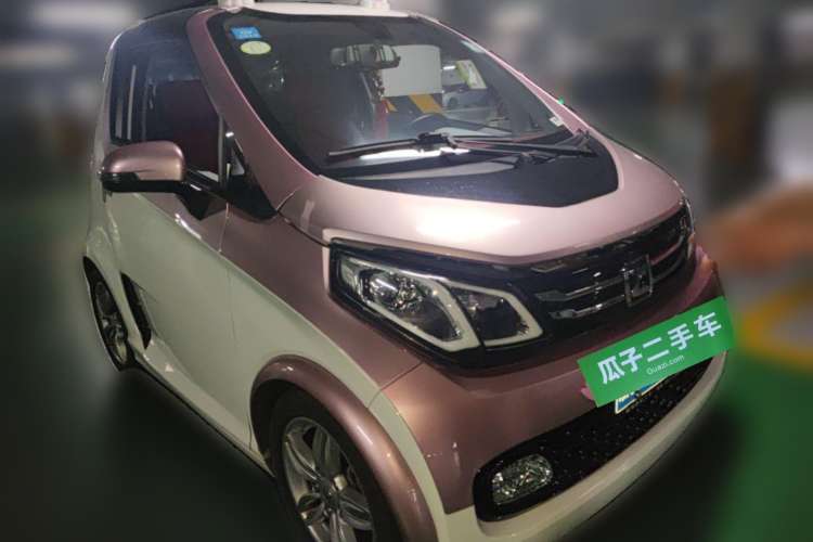 Used Zotye E200 2016 Three-Door Two-Seater Tech Edition Front Right 45 Deg