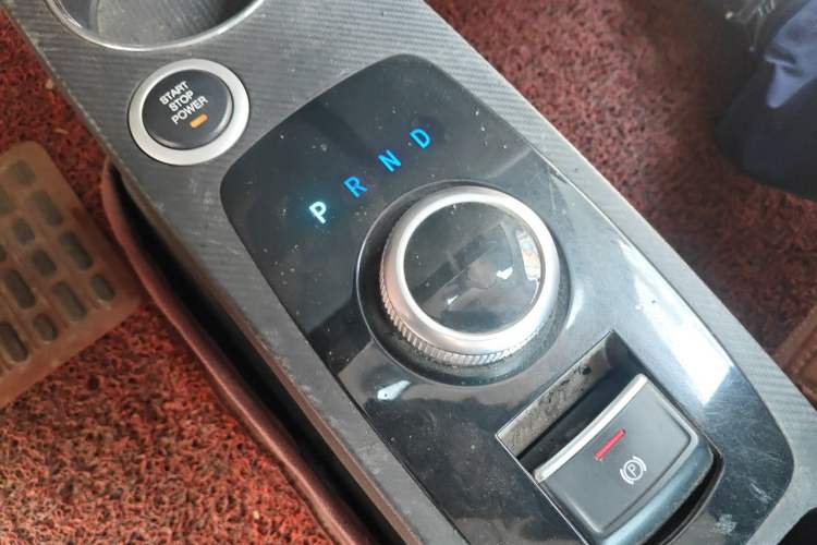 Used Zotye E200 2016 Three-Door Two-Seater Tech Edition Gear Lever