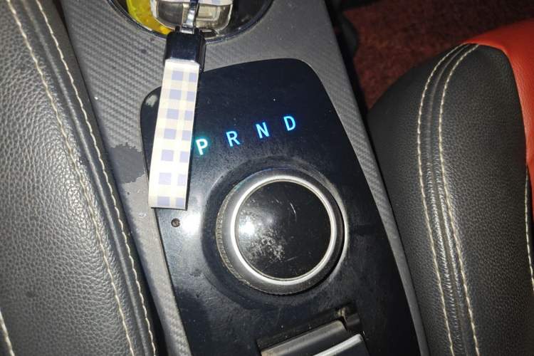 Used Zotye E200 2016 Three-Door Two-Seater Tech Edition Gear Lever