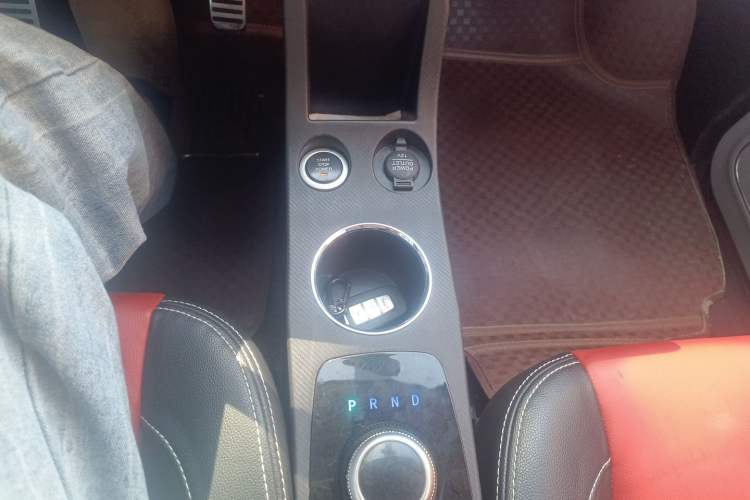 Used Zotye E200 2016 Three-Door Two-Seater Tech Edition Gear Lever