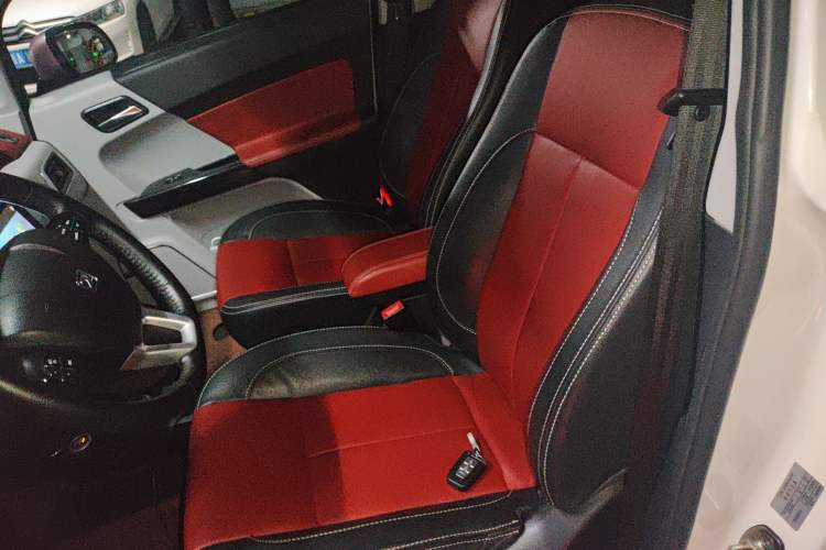 Used Zotye E200 2016 Three-Door Two-Seater Tech Edition Left Rear Seat