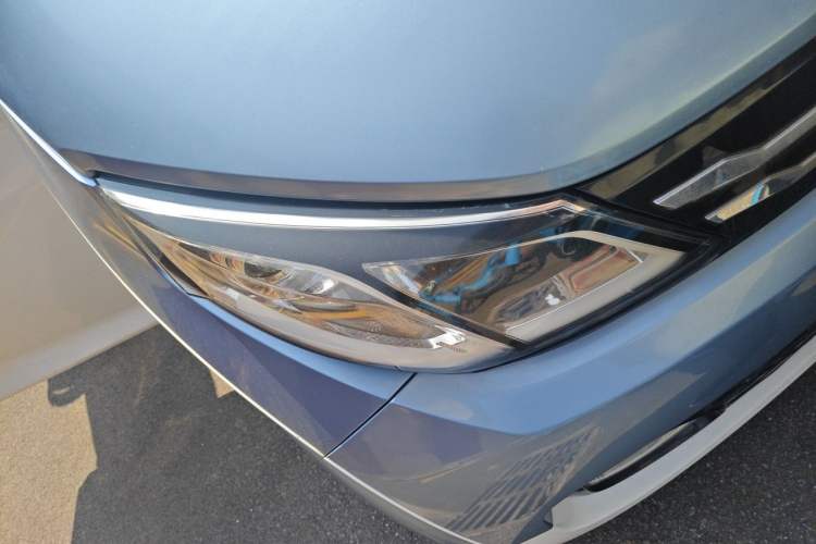 Used Zotye E200 2016 Three-Door Two-Seater Tech Edition Right Front Headlight