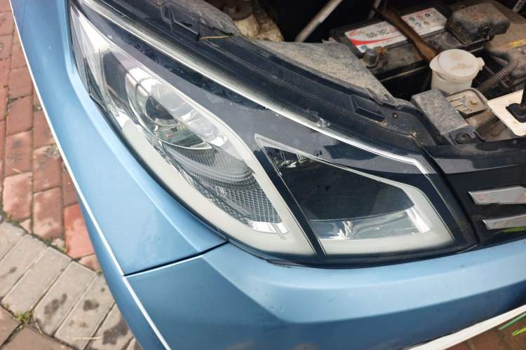Used Zotye E200 2016 Three-Door Two-Seater Tech Edition Right Front Headlight