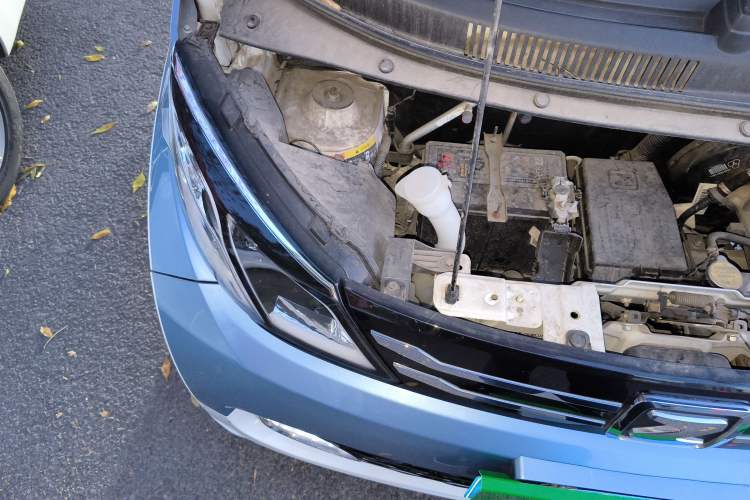 Used Zotye E200 2016 Three-Door Two-Seater Tech Edition Right Front Headlight