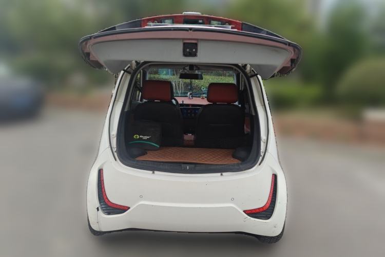Used Zotye E200  Trunk