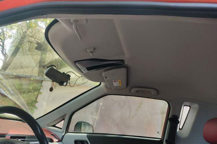 Used Zotye E200 2017 Luxury Model Headliner