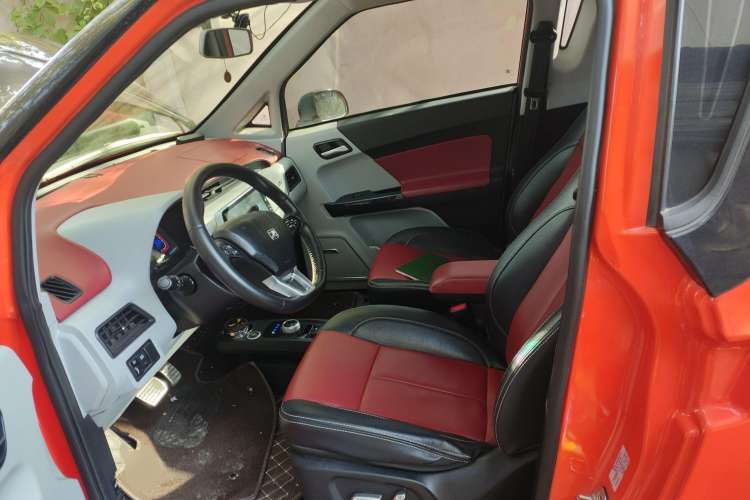 Used Zotye E200 2017 Luxury Model Left Front Seat