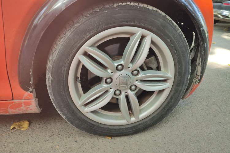 Used Zotye E200 2017 Luxury Model Right Front Wheel Hub