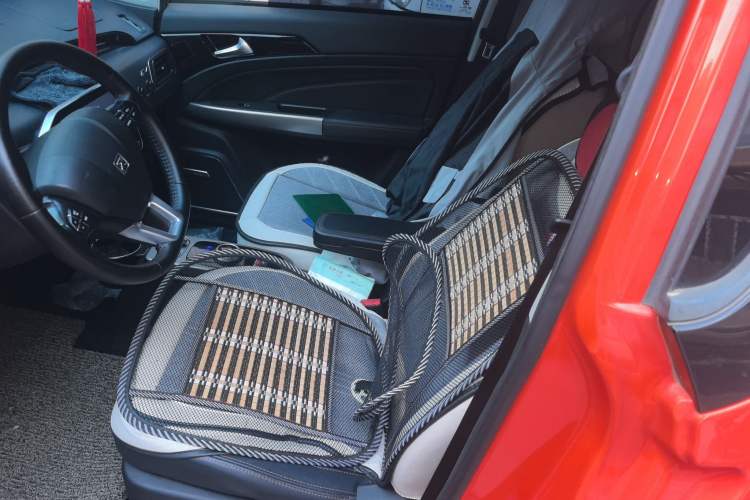 Used Zotye E200 2018 Flying Fish Model Left Rear Seat