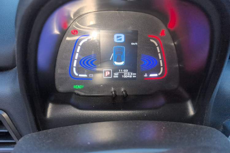 Used Zotye E200 2018 Flying Fish Model Odometer Close Up