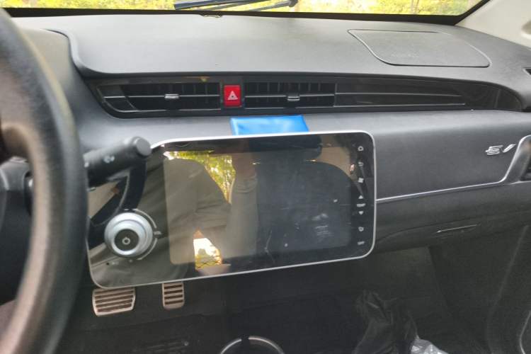 Used Zotye E200 2018 Pro Model Audio And AC Panel