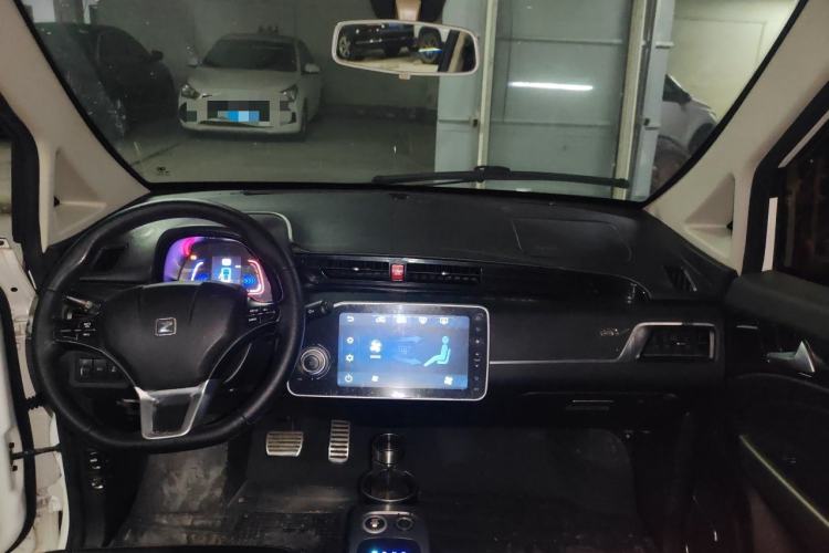 Used Zotye E200 2018 Pro Model Center Console