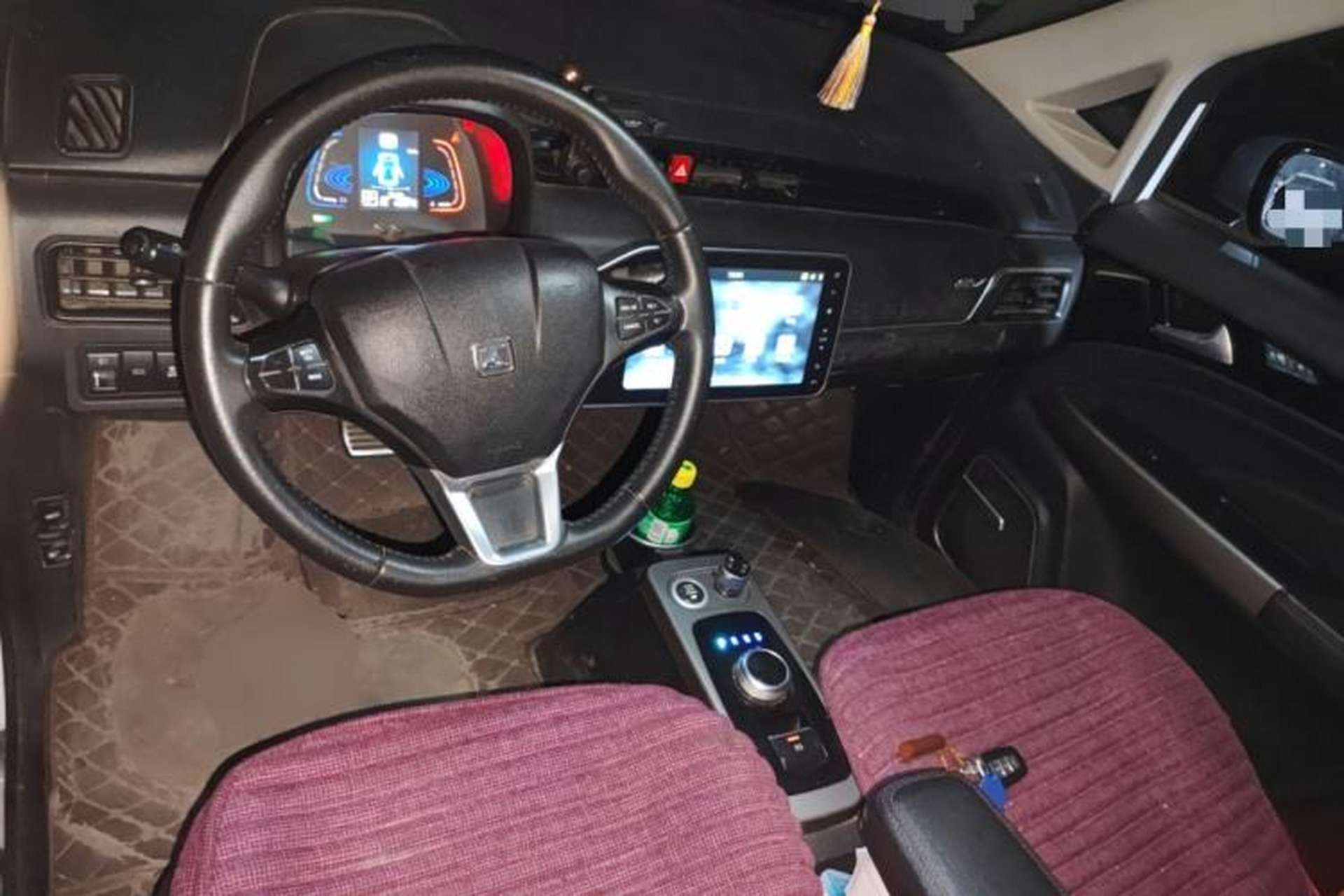 Used Zotye E200 2018 Pro Model Center Console