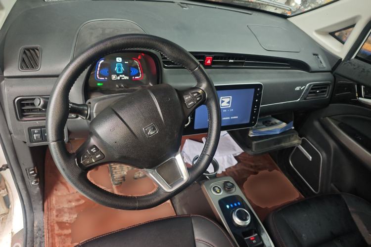 Used Zotye E200 2018 Pro Model Center Console