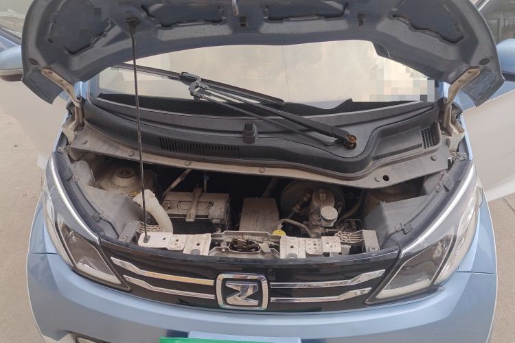 Used Zotye E200 2018 Flying Fish Model Engine Bay