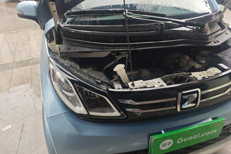 Used Zotye E200 2018 Pro Model Engine Bay Right