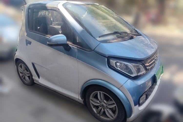 Used Zotye E200 2018 Flying Fish Model Front Right 45 Deg