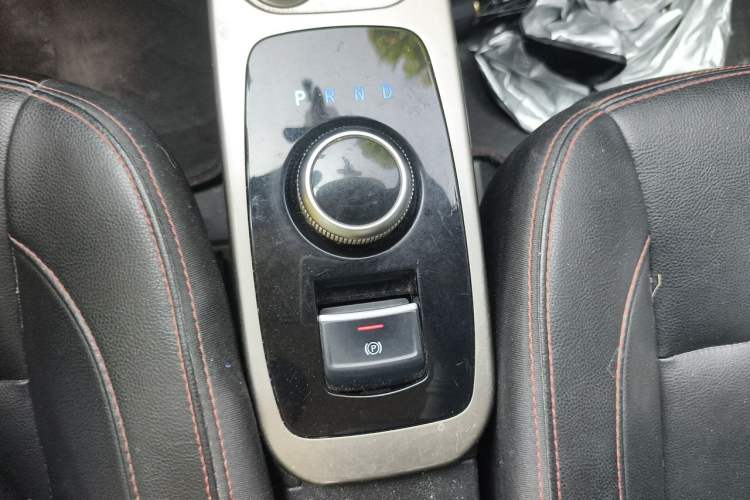 Used Zotye E200 2018 Pro Model Gear Lever