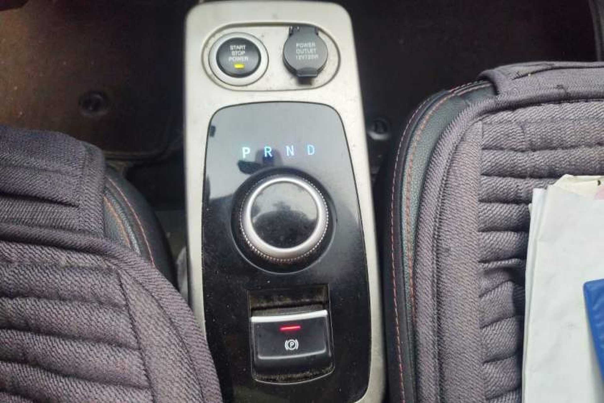 Used Zotye E200 2018 Flying Fish Model Gear Lever