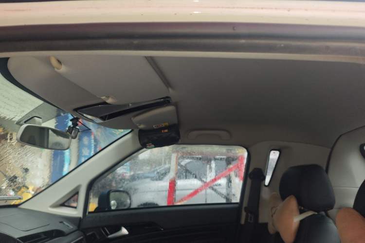 Used Zotye E200 2018 Pro Model Headliner