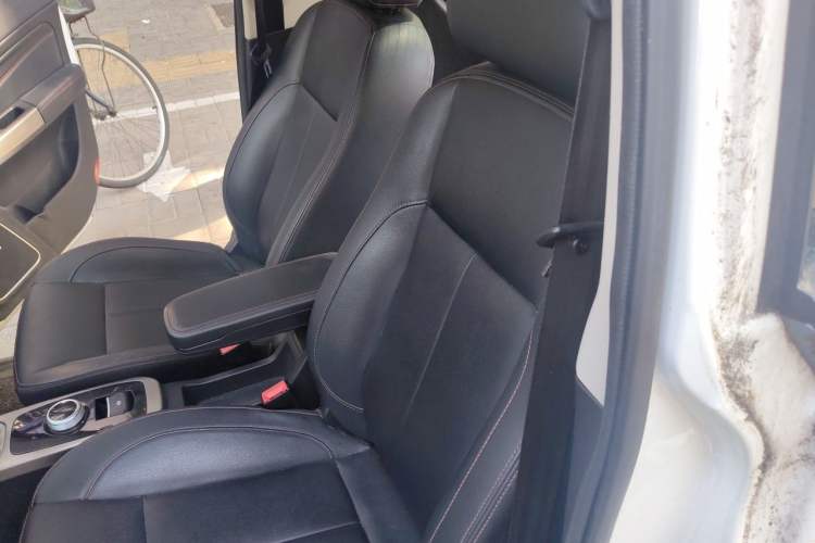 Used Zotye E200 2018 Flying Fish Model Left Rear Seat