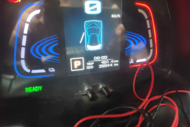 Used Zotye E200 2018 Pro Model Odometer Close Up