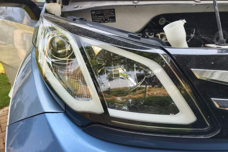 Used Zotye E200 2018 Pro Model Right Front Headlight