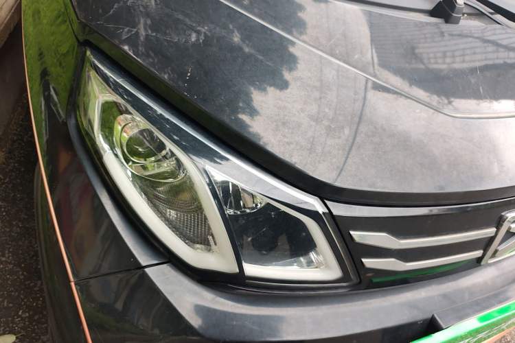 Used Zotye E200 2018 Pro Model Right Front Headlight