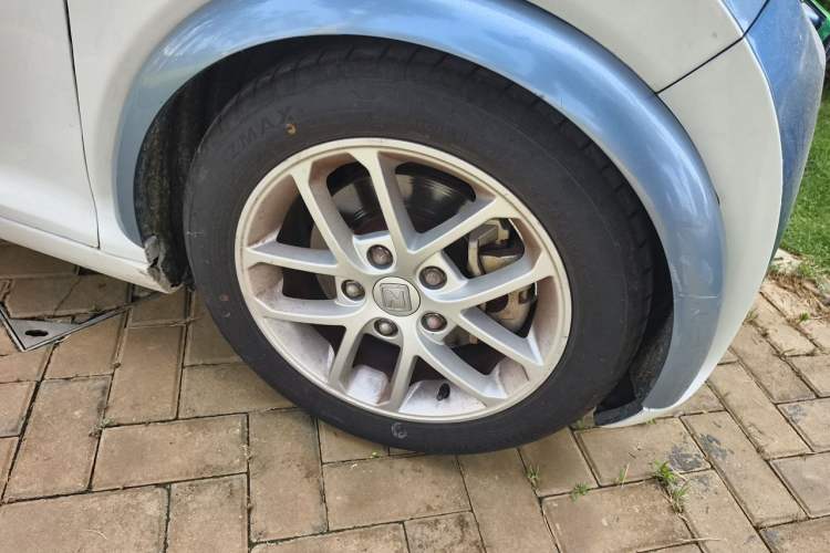 Used Zotye E200 2018 Pro Model Right Front Wheel Hub