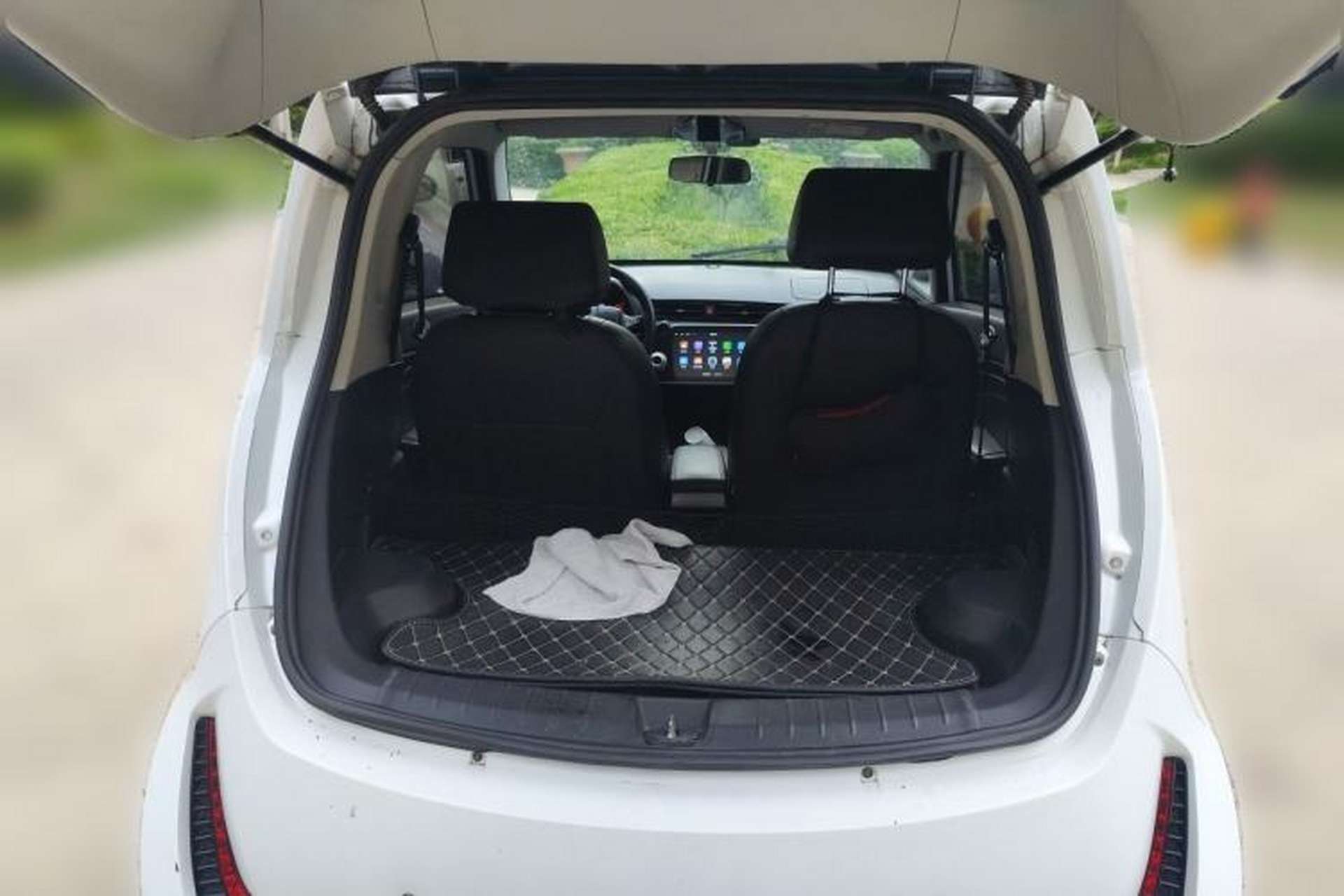 Used Zotye E200 2018 Flying Fish Model Trunk