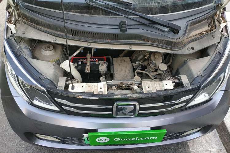 Used Zotye E200 2018 Flying Fish Model Engine Bay