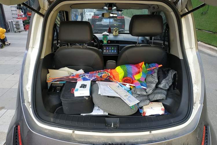 Used Zotye E200 2018 Flying Fish Model Trunk