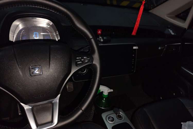Used Zotye E200 2018 Flying Fish Model Center Console