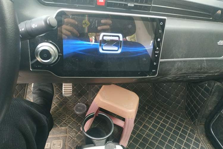Used Zotye E200 2018 Flying Fish Model Audio And AC Panel