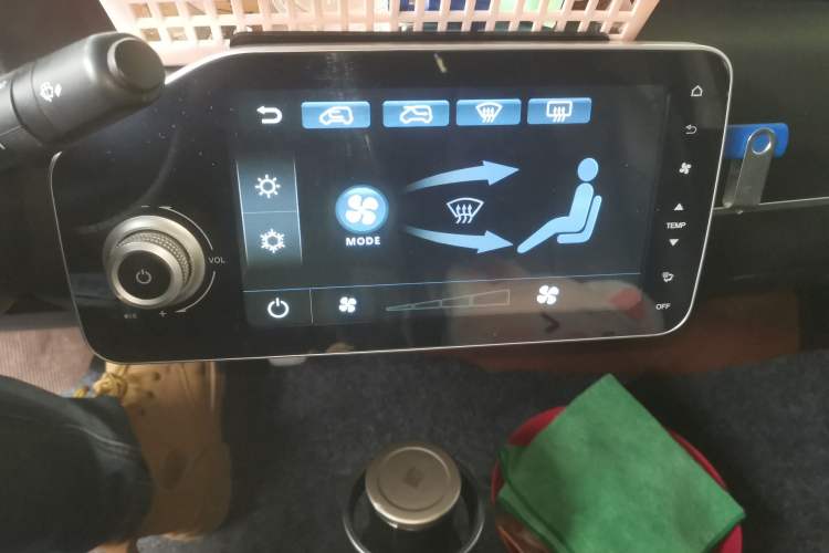 Used Zotye E200 2018 Pro Model Audio And AC Panel