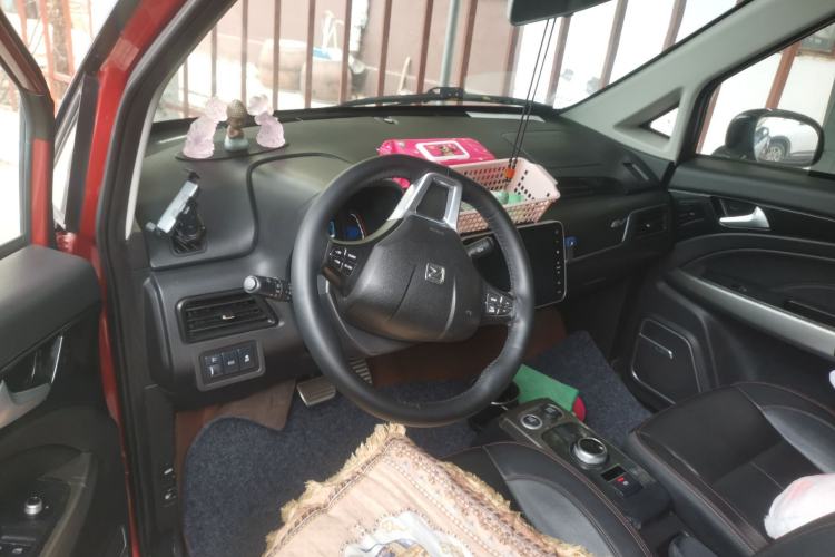 Used Zotye E200 2018 Pro Model Center Console