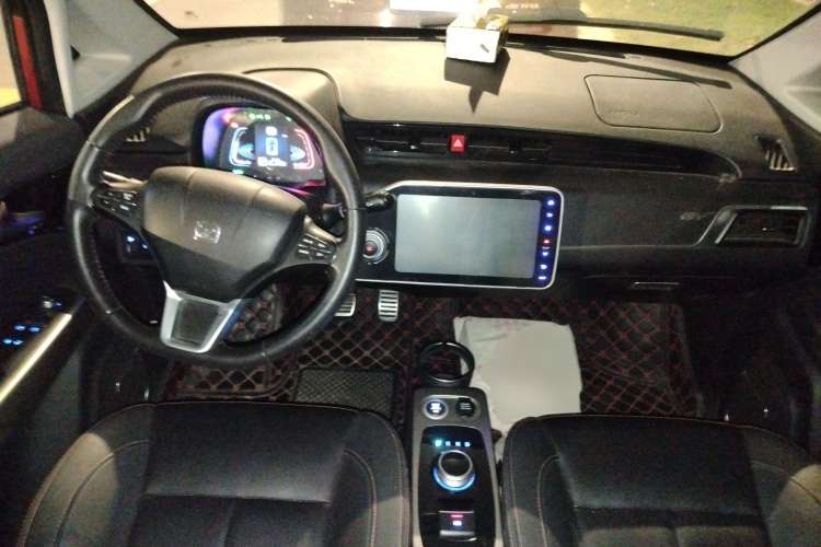 Used Zotye E200 2018 Tianma Seat Center Console