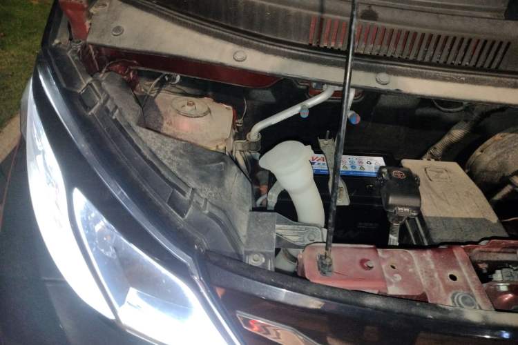 Used Zotye E200 2018 Tianma Seat Engine Bay Right