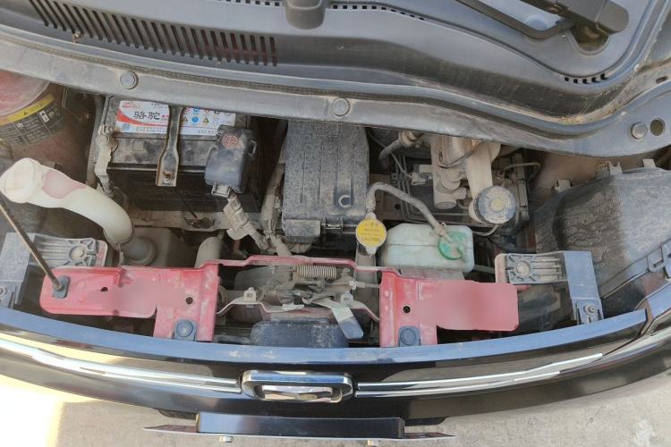 Used Zotye E200 2018 Pro Model Engine Bay