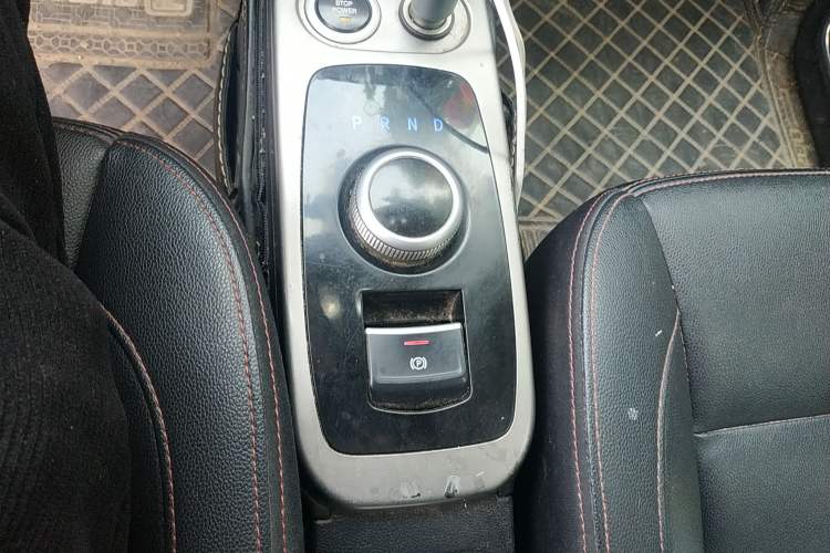 Used Zotye E200 2018 Flying Fish Model Gear Lever
