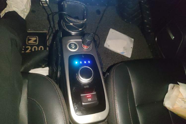Used Zotye E200 2018 Pro Model Gear Lever