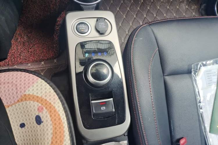 Used Zotye E200 2018 Pro Model Gear Lever